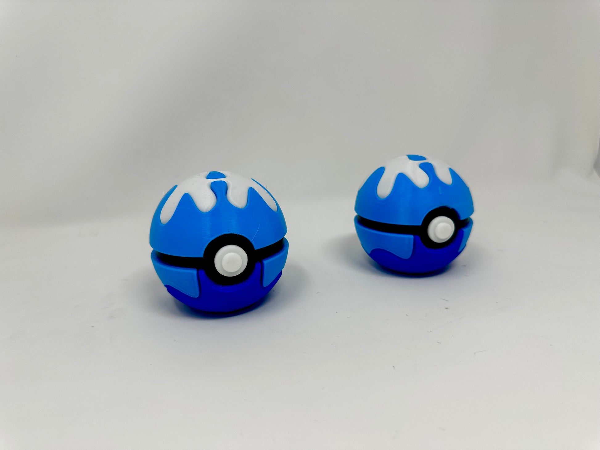 Dive Ball Pokemon Prop High-Quality Decorative Pokeball for Display and Cosplay Multiple sizes - PokePrinting